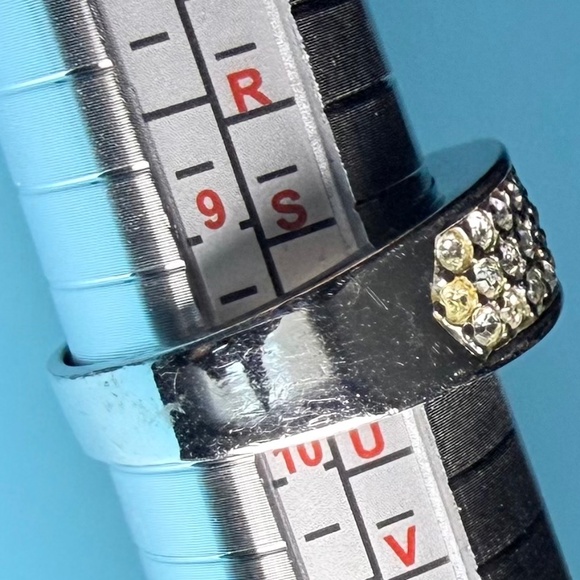 Silver toned Band Ring - Picture 7 of 7